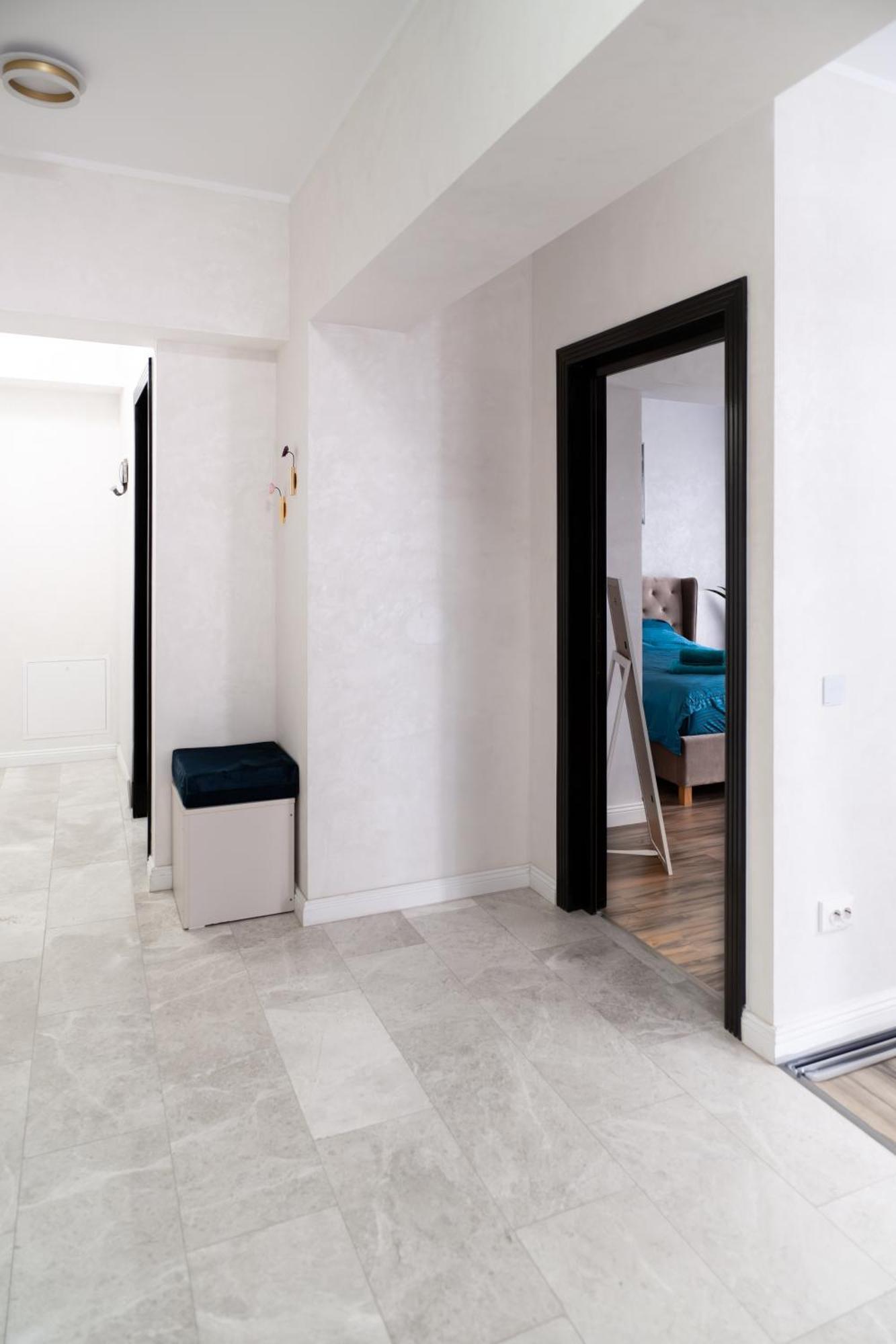 White Platan Apartment Iasi Exterior foto